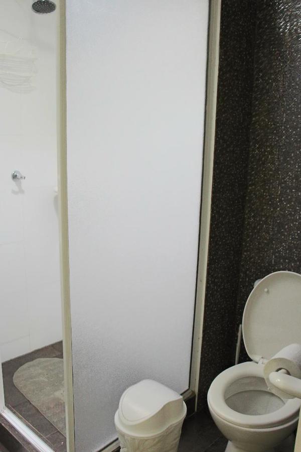 Apartamento De Tres Habitaciones En Zona Centro De San Andres Islas - Edificio Comodoro 203 Esterno foto